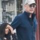 Tom Hanks e sua neta Michaiah, 8, se unem em Brentwood